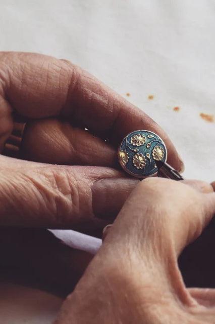 Codis Maya Onyx Cufflinks - Image 3